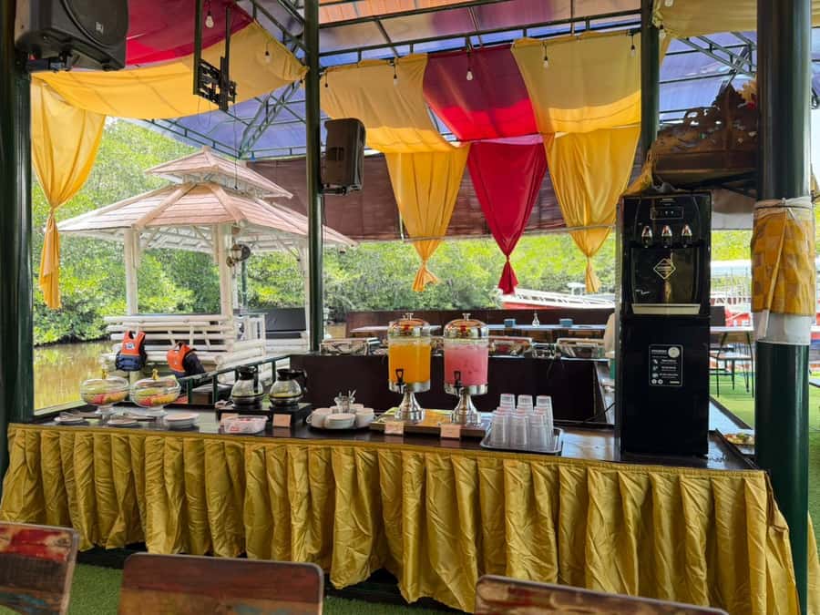From Lembongan: Nusa Penida Snorkeling Day Trip - The morning start at Mesari Beach Restaurant
