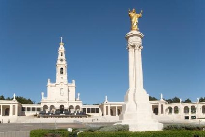 From Lisbon: Fatima Batalha Nazare & Obidos Small Group Day Trip - Key points to know before booking