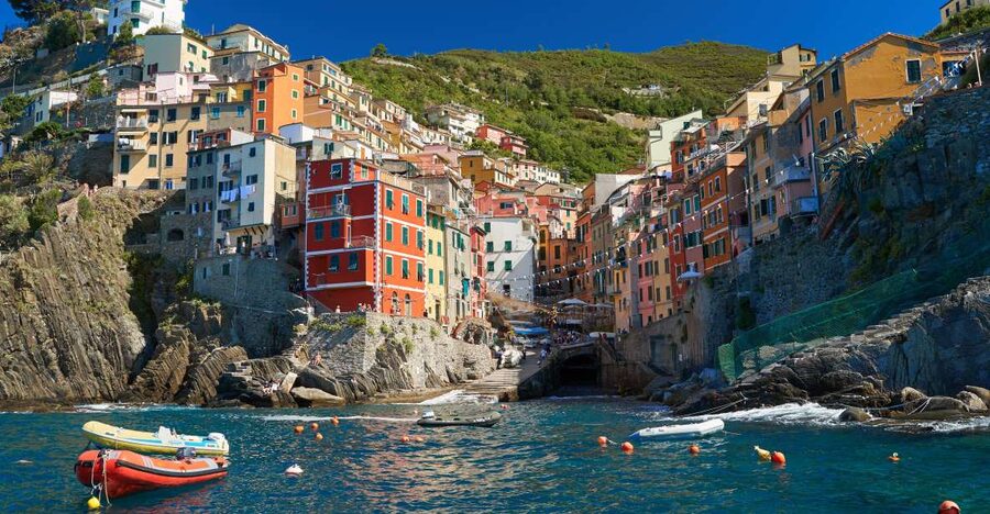 From Livorno: Day Trip to Pisa and Cinque Terre's Manarola - Manarola’s steep route to the sea