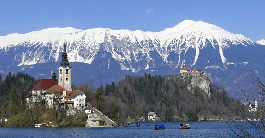 From Ljubljana: Private Bled Lake Day Trip - Your first look at Lake Bled