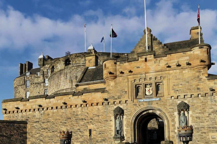 From London: Day Trip to Edinburgh by Rail with Castle Entry - A Full Edinburgh Day Starting at King’s Cross