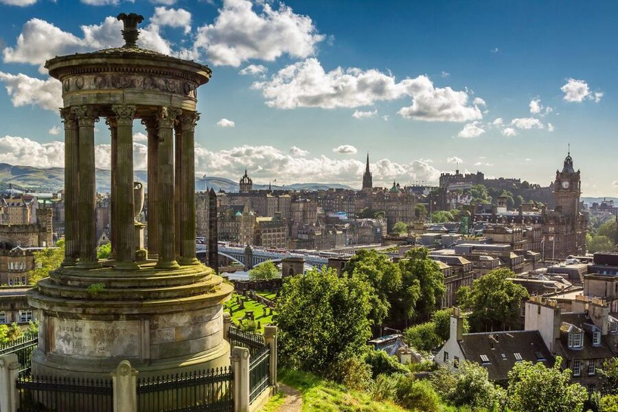 From London: Day Trip to Edinburgh by Rail with Castle Entry - Seeing Edinburgh from the Open-Top Bus