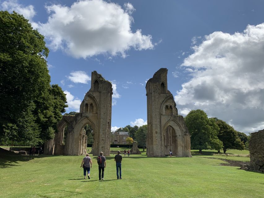 From London: Glastonbury and Cheddar Gorge Guided Day Trip - Who should book this Anderson Tours day trip?