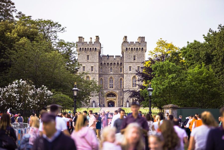 From London: Half-Day Trip to Windsor with Castle Tickets - Using 2.5 hours inside Windsor Castle