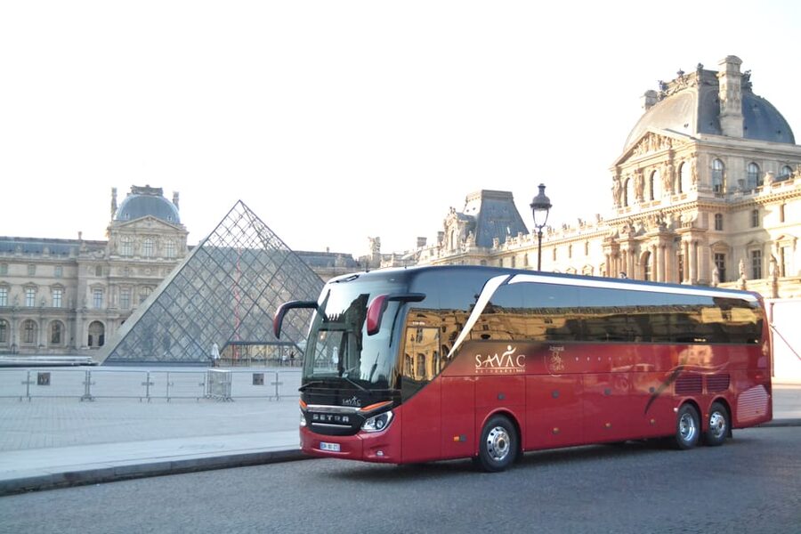 From London: Paris Day Trip with Lunch on Eiffel Tower - Is this the right way to see Paris in one day?