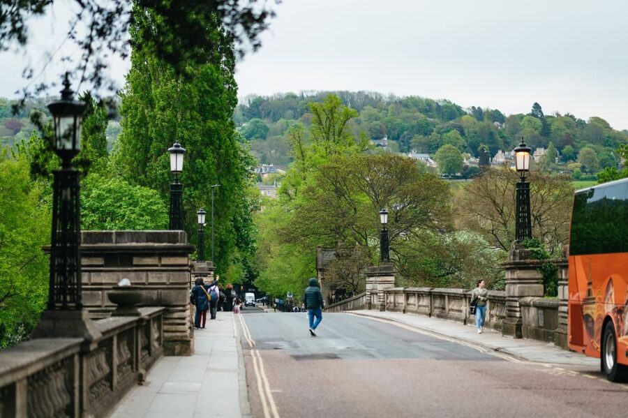 From London: Stonehenge & Roman Baths Full-Day Trip - Afternoon tea and free time in Bath