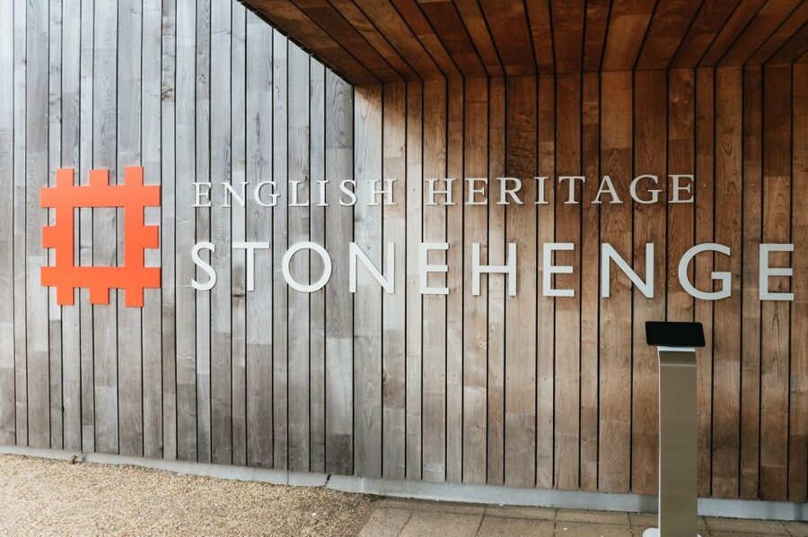 From London: Stonehenge & Roman Baths Full-Day Trip - Meeting Stonehenge in the open air