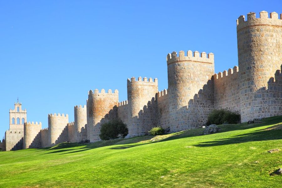From Madrid: Ávila and Salamanca Guided Day Trip - The long return to Madrid