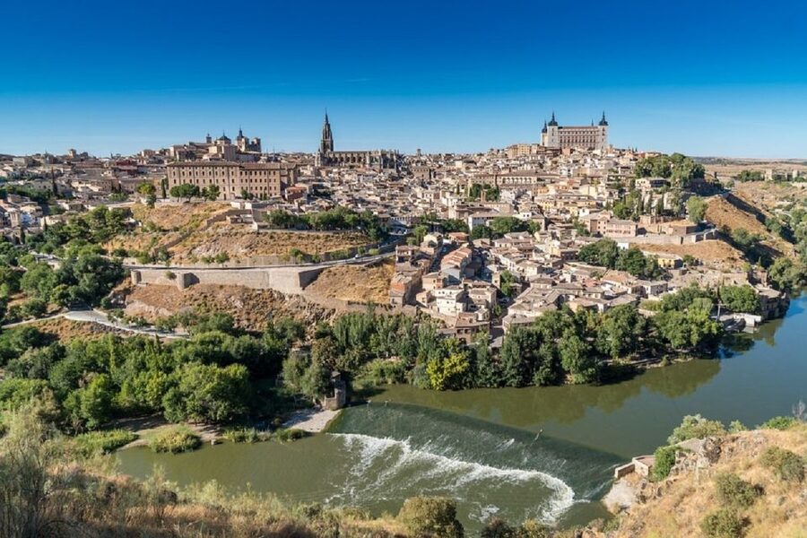 From Madrid: Day-Trip to Segovia, Avila & Toledo - Who should book this day trip?