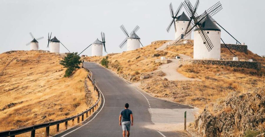From Madrid: Day trip to Toledo and Don Quixote Windmills - One hour among Consuegra’s windmills