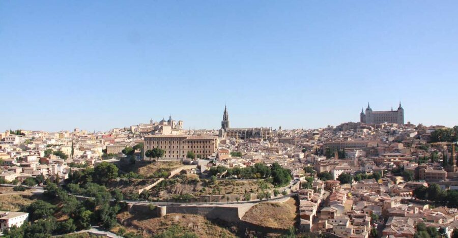From Madrid: Day Trip to Toledo with Local Guide - Walking through the old center for 90 minutes