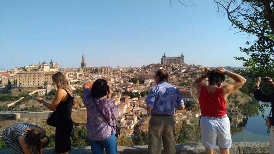 From Madrid: Guided Day Trip to Segovia and Toledo - Why this Madrid day trip works
