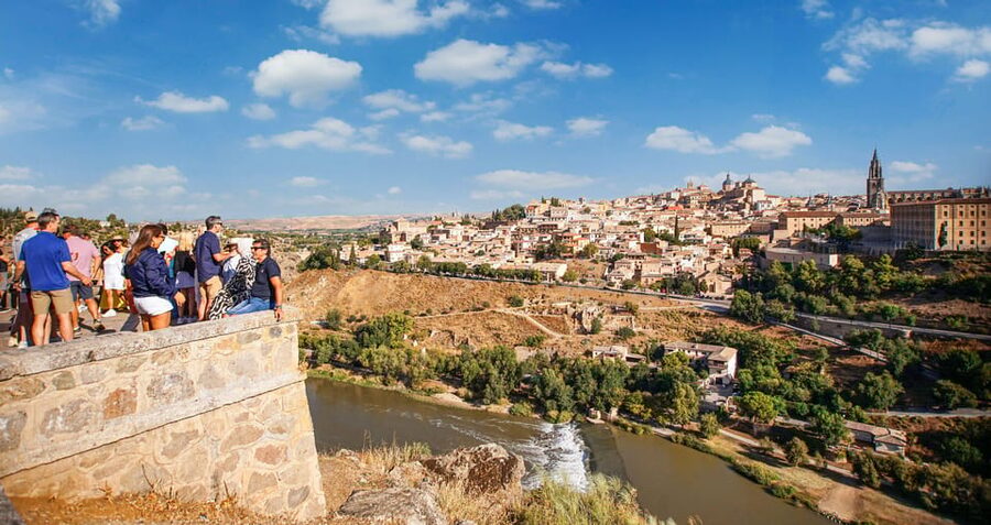 From Madrid: Guided Day Trip to Toledo by Bus - The sword-making workshop: useful stop or time drain?