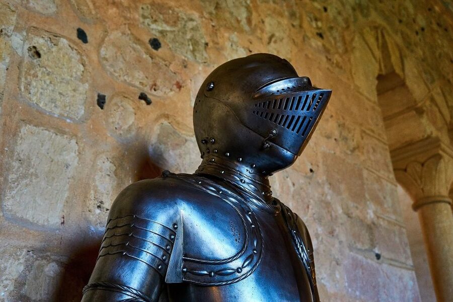 From Madrid: Segovia & Avila Day Trip with Optional Tickets - The Canonjías neighborhood and the Alcazar
