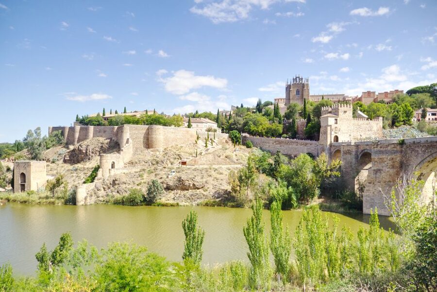 From Madrid: Toledo and Segovia Guided Day Trip - Walking through Toledo’s old quarter