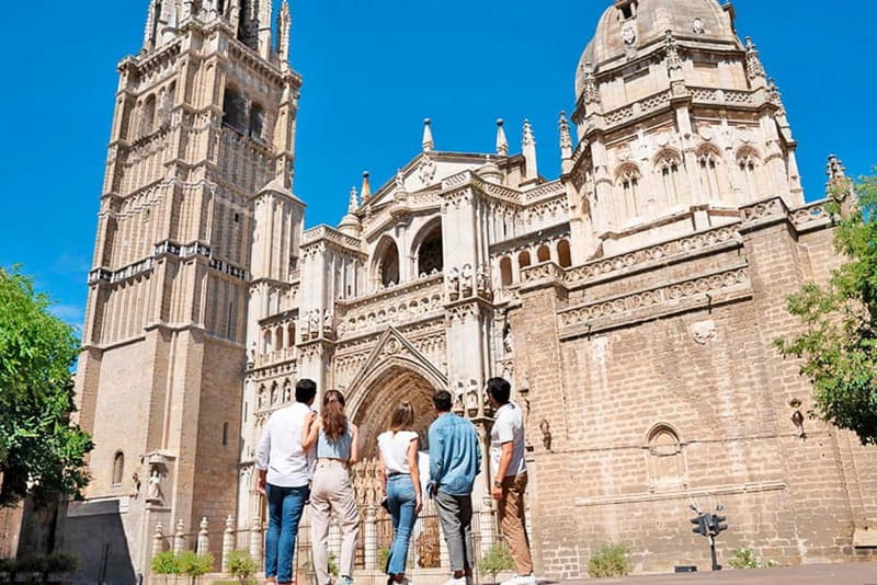 From Madrid: Toledo Day Trip with Cathedral and 8 Monuments - Santo Tome, San Juan de los Reyes, and Santa Maria La Blanca