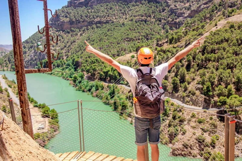 From Málaga: Caminito del Rey Day Trip & Guided Tour - Why Caminito del Rey feels exciting but manageable