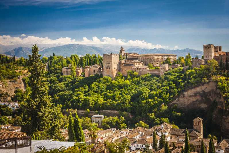 From Malaga: Day Trip to Alhambra by Bus with Entry Tickets - The two-hour ride from Malaga to Granada
