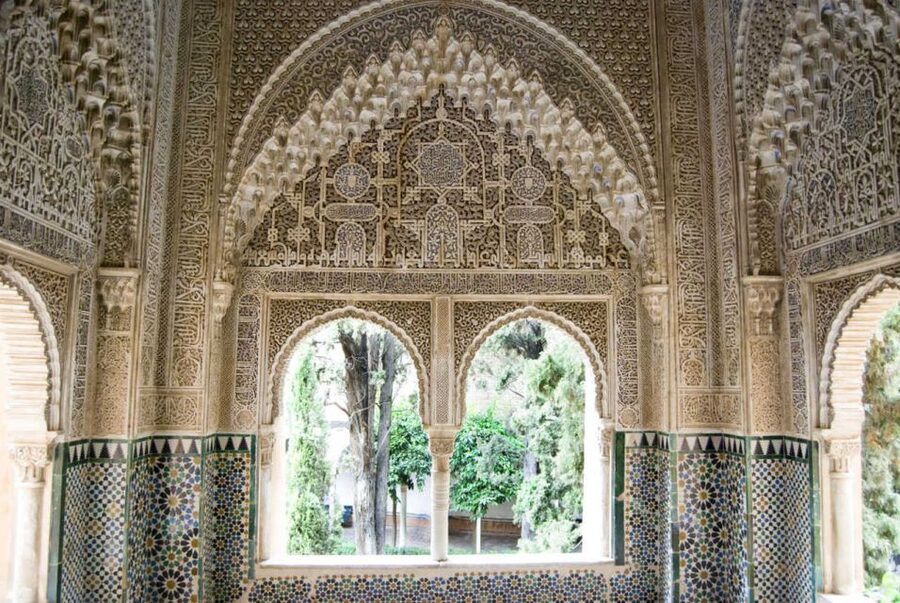 From Malaga: Granada Full-Day Trip with Alhambra - Entering the Alhambra without arranging the tickets yourself