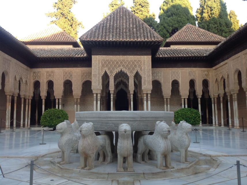 From Malaga: Granada Full-Day Trip with Alhambra - Leaving Malaga from San Jacinto Street