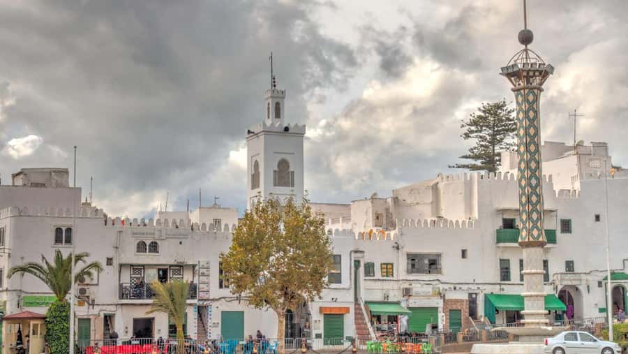 From Málaga: Morocco Day Trip with Tour Guide and Lunch - Returning through Ceuta and across the water