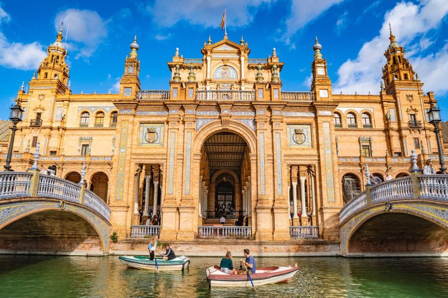 From Malaga: Seville Day Trip and Optional Monument Tickets - María Luisa Park and Plaza de España on foot