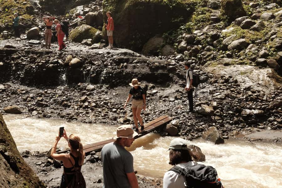 From Malang: Tumpak Sewu Waterfall Day Trip (Sharing) - The 40 to 60 minute descent is the real test