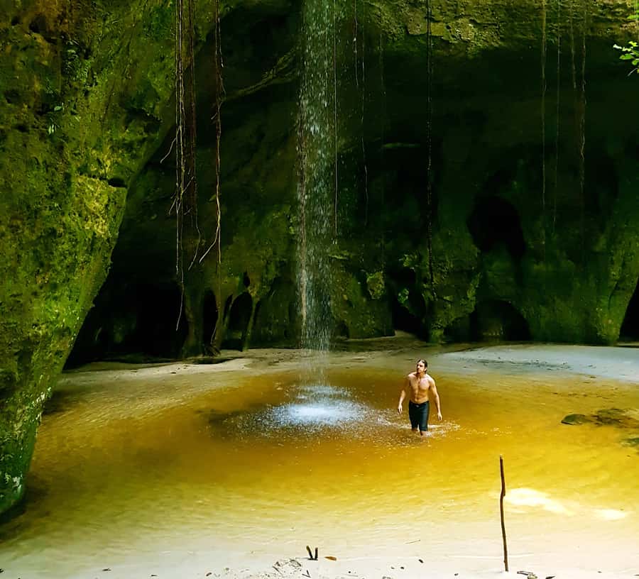 From Manaus: Presidente Figueiredo Waterfalls Daytrip - Cachoeira Iracema and the first waterfall experience