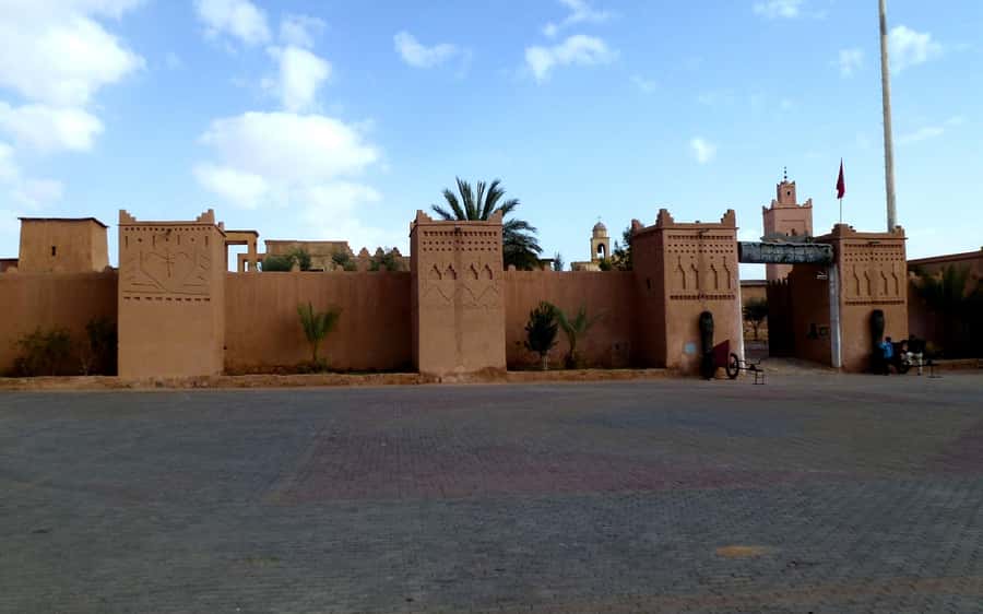 From Marrakech: Ouarzazate & Ait Benhaddou Guided Day Trip - Crossing Tizi nTichka at 2,260 meters