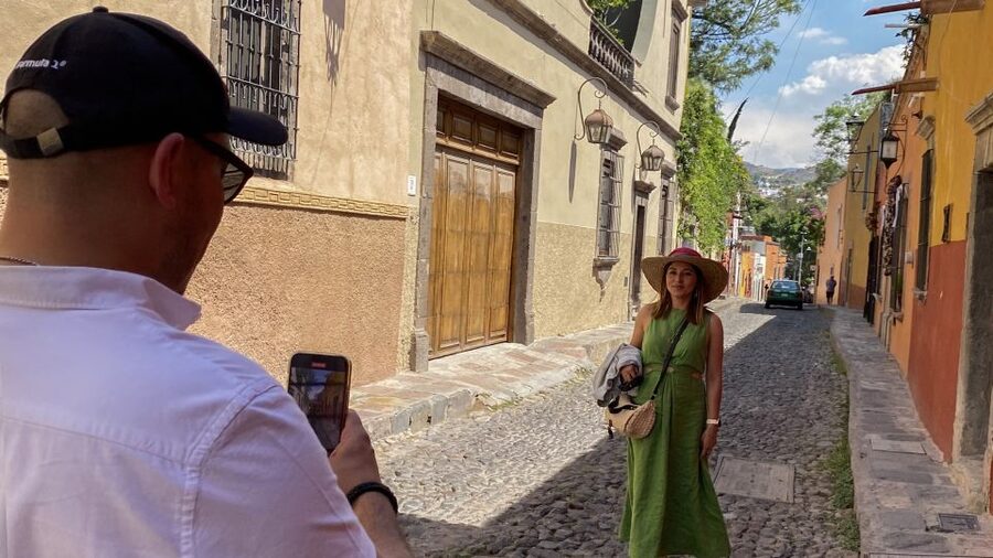 From Mexico City: San Miguel de Allende Day Trip - What the history adds to the pretty streets