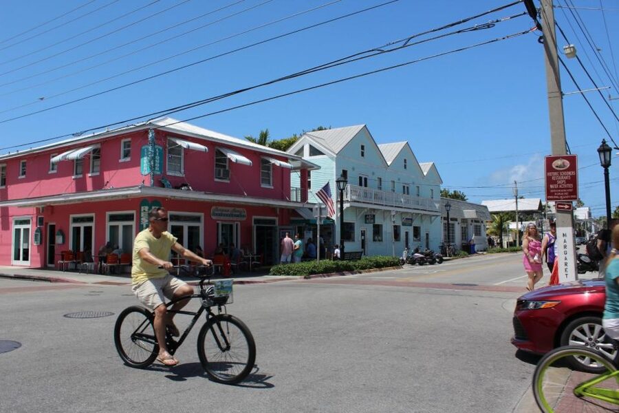 From Miami: Key West Day Trip with Pickup at Selected Hotels - The real tradeoff: six hours in Key West for a full day on the road