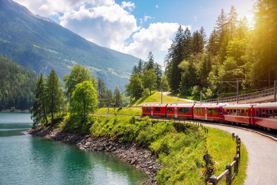 From Milan: St Moritz & Alps Day Trip with Bernina Red Train - The three-hour climb from Milan to the Alps