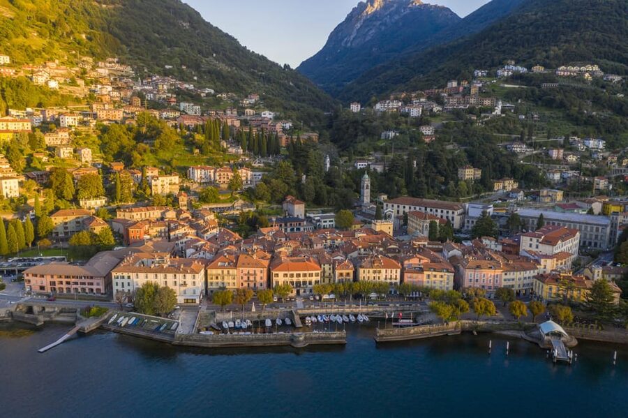 From Milan: Varenna, Bellagio, and Como Day Trip - Guides, group size, and the practical feel
