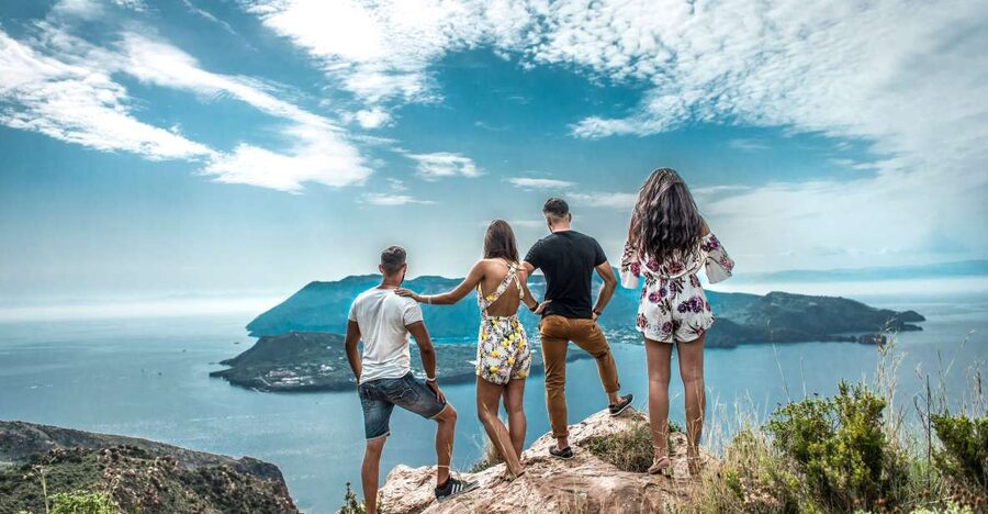 From Milazzo: Lipari and Vulcano Day Trip - Lipari: castle walls, shops, and island life