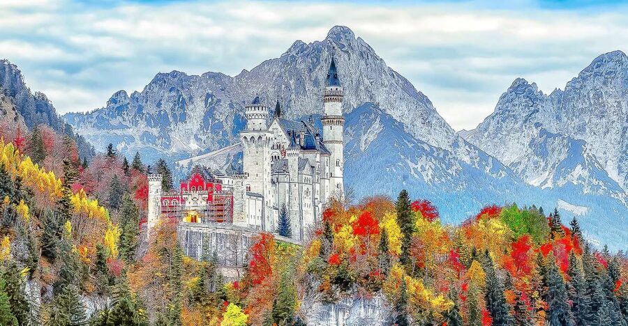 From Munich: Neuschwanstein Castle Full-Day Trip - What the guides add to the experience