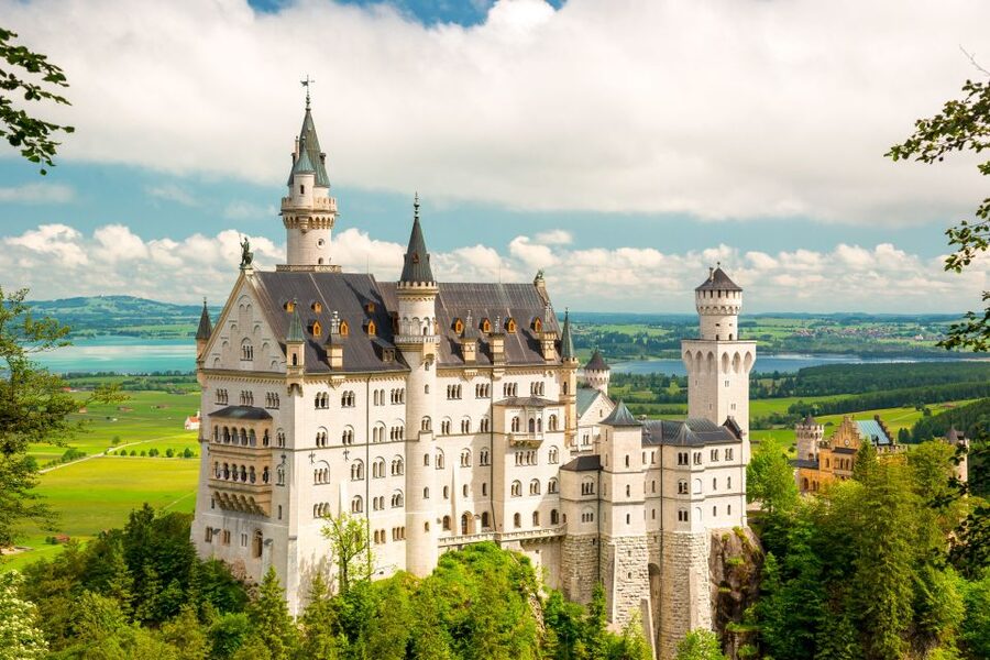 From Munich: Neuschwanstein Castle Full-Day Trip by Van - The Romantic Road through Bavaria