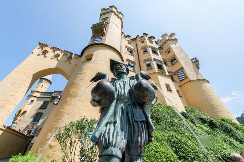 From Munich: Neuschwanstein & Linderhof Castle Full-Day Trip - Hohenschwangau gives you time to eat and slow down