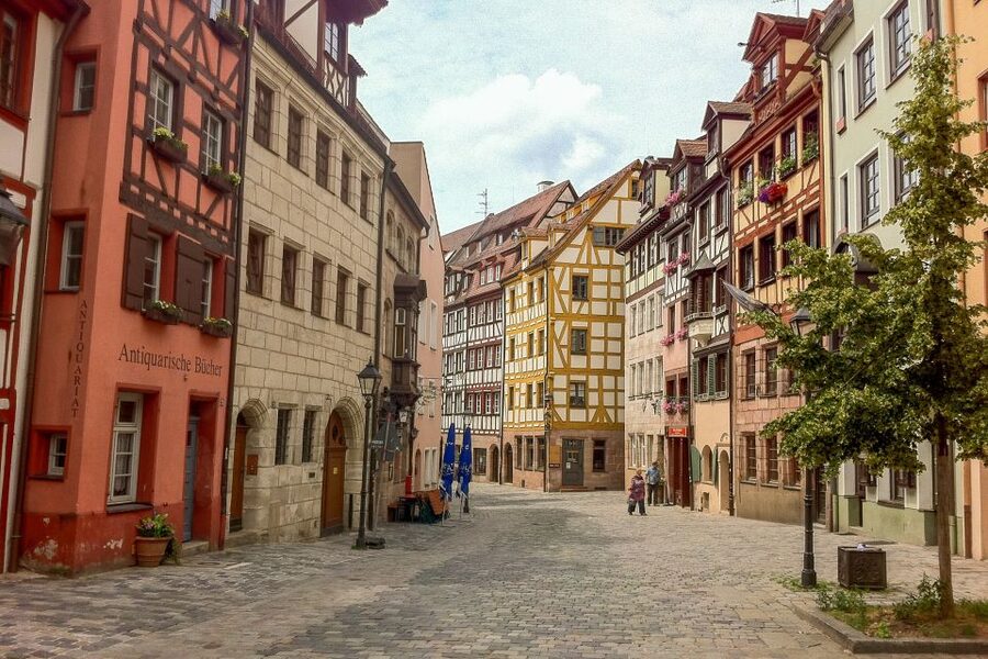 From Munich: Nuremberg Day Trip by Train - How the guides shape the day