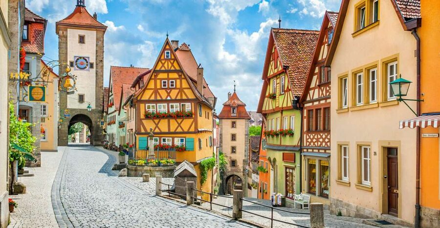 From Munich: Rothenburg and Romantic Road Day Trip by Bus - Through the Nördlinger Ries crater country
