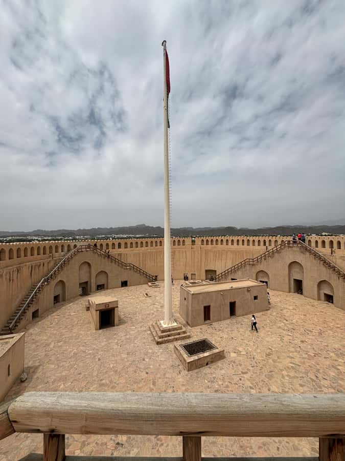 From Muscat: Nizwa and Jebel Shams Day Trip - What the guides add to the day