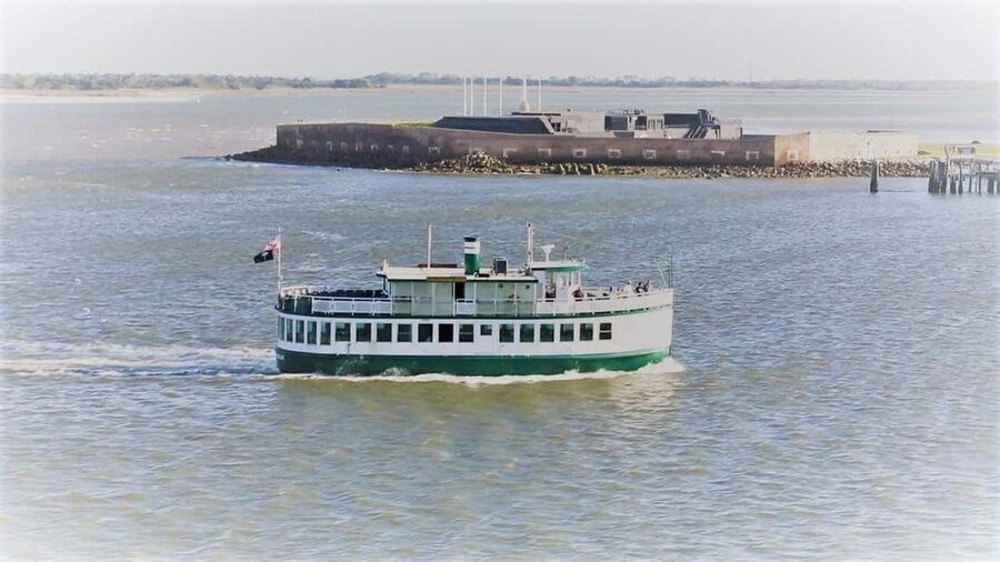 From Myrtle Beach: Charleston Day Trip, Boone Hall & Cruise - A long but useful way to meet Charleston