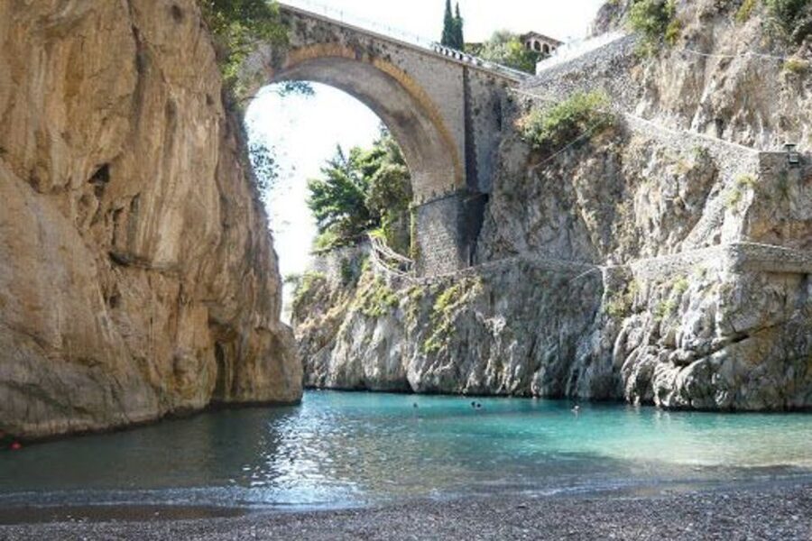 From Naples: Pompeii & Amalfi Coast Full-Day Trip with Lunch - Two hours in Amalfi