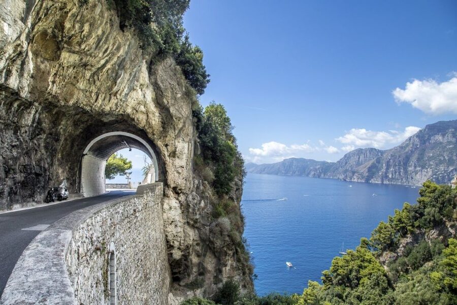 From Naples: Pompeii & Amalfi Coast Full-Day Trip with Lunch - Guides, languages, and group size