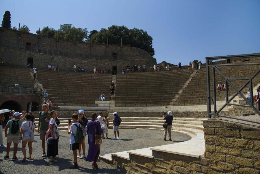 From Naples: Pompeii and Vesuvius Guided Day Trip with Lunch - Key points to know before booking