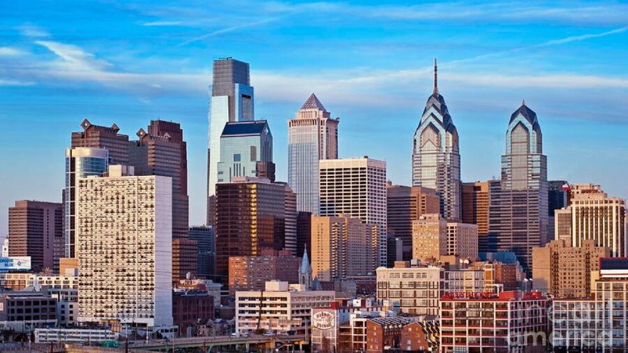 From New York City: Philadelphia & Amish Community Day Trip - Elfreth’s Alley and Philadelphia’s colonial streets