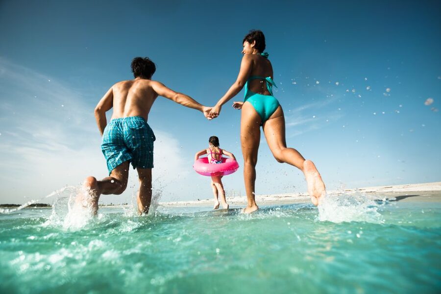 From Orlando: Day Trip to Clearwater Beach with Options - Arriving near Pier 60