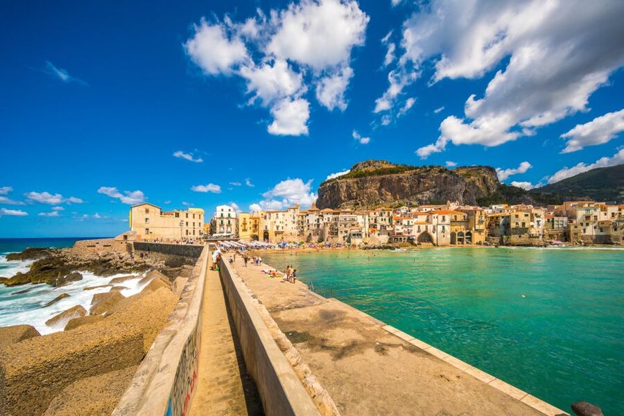 From Palermo: Monreale and Cefalù Half-Day Trip - Monreale and its golden Norman interior