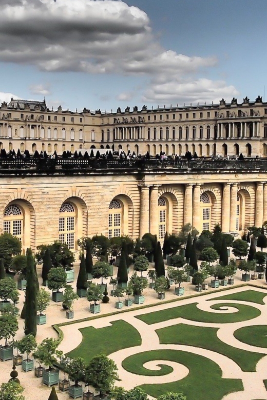 From Paris: Giverny and Versailles Private Full-Day Trip - Why this pairing works so well