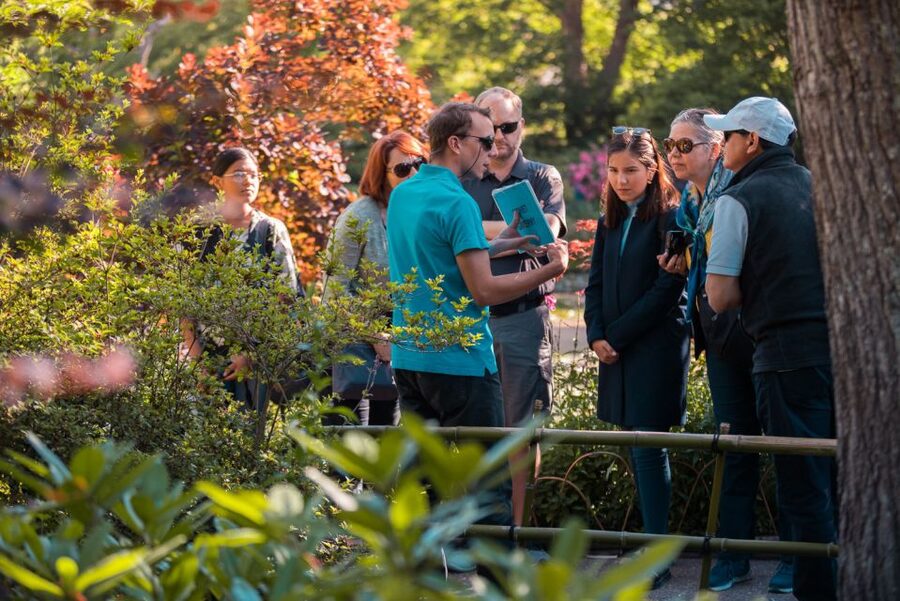 From Paris: Guided Day Trip to Monet's Garden in Giverny - What $153 buys you