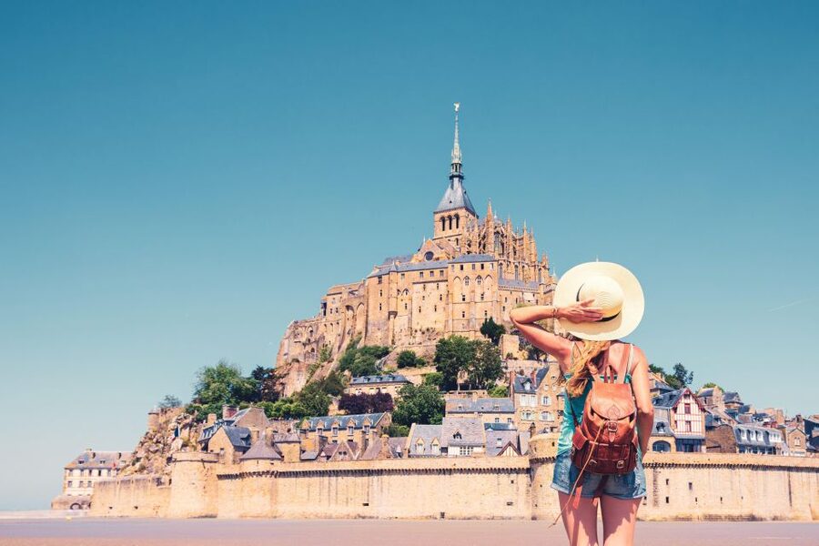 From Paris: Mont Saint Michel Day Trip with a Guide - Choosing lunch without losing your sightseeing time